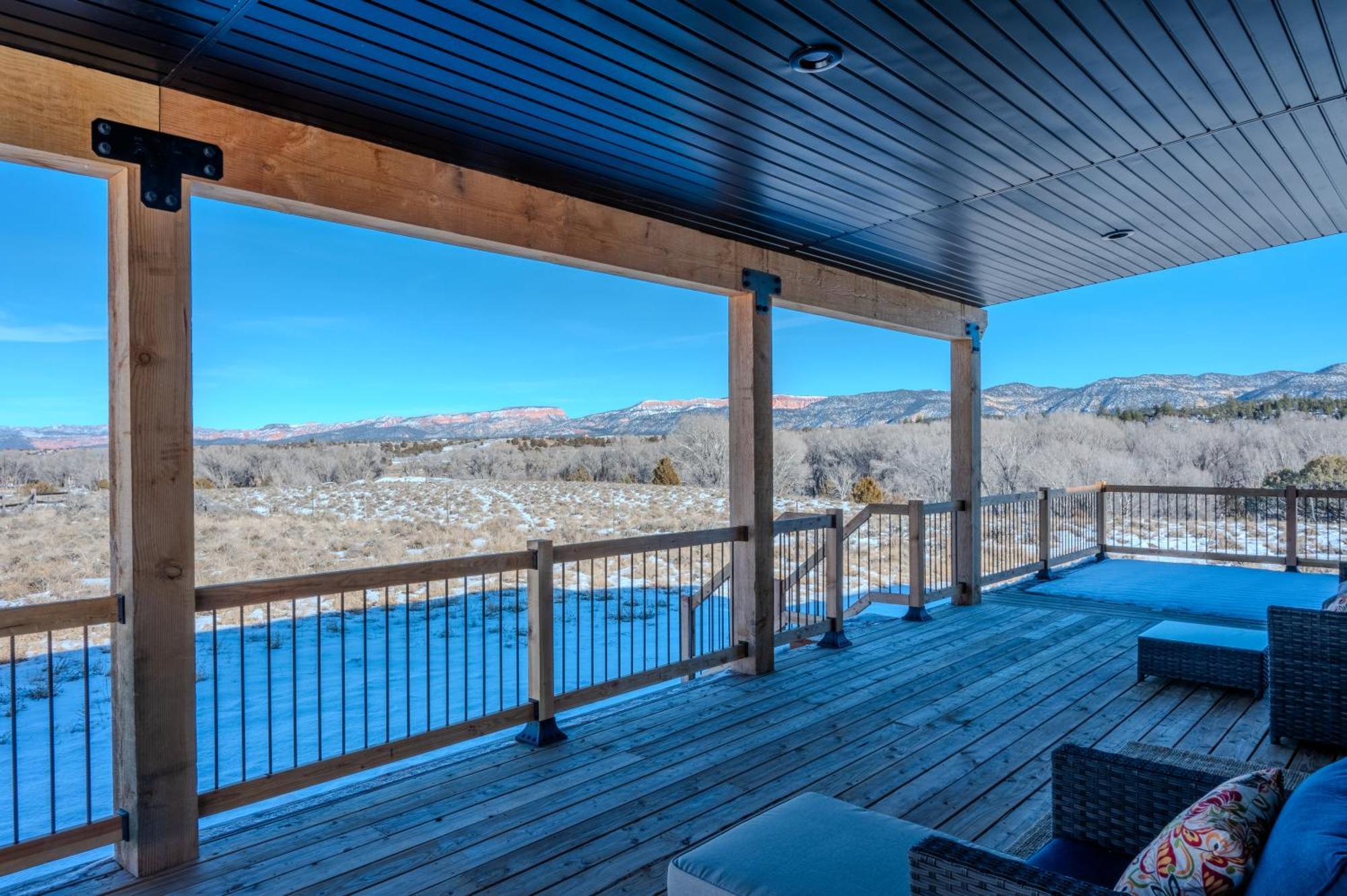 Brycegate Retreat. Stunning Views. Modern Comforts. Hatch Exterior photo